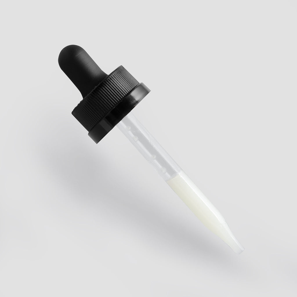 SACRAHAUS vegan vitamin C serum in dropper bottle for radiant and glowing skin