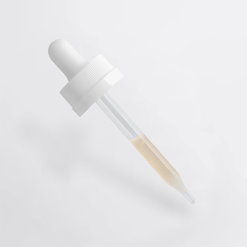 SACRAHAUS dark spot serum for sensitive skin in a dropper bottle for targeted skin treatment